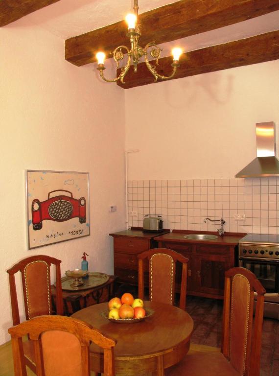 Casa Rozelor Ξενοδοχείο Μπρασόβ Δωμάτιο φωτογραφία