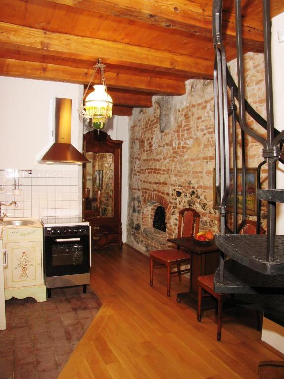 Casa Rozelor Ξενοδοχείο Μπρασόβ Δωμάτιο φωτογραφία