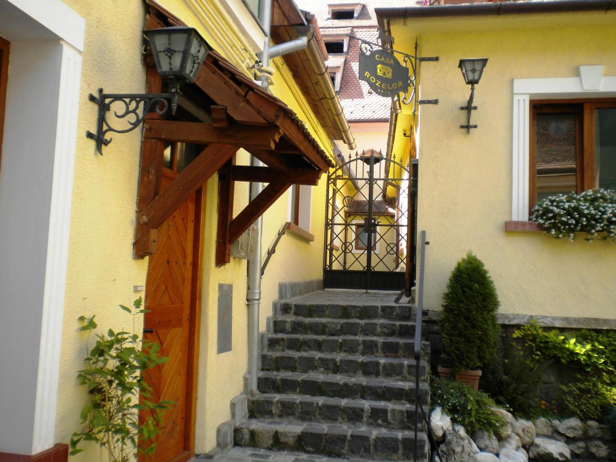Casa Rozelor Ξενοδοχείο Μπρασόβ Εξωτερικό φωτογραφία